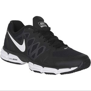 Men’s Shoes: Nike Dual Fusion TR